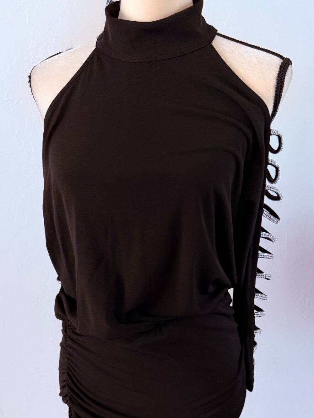 VENUS Rhinestone Cold Shoulder Ladder Sleeve Ruched Bodycon Dress Black Medium